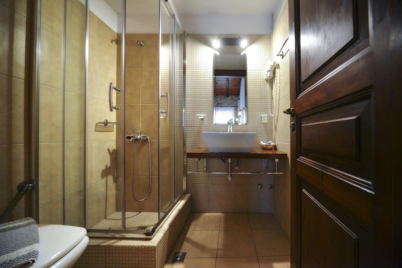 Eos - Authentic Experience Hotel Szkíti Kültér fotó